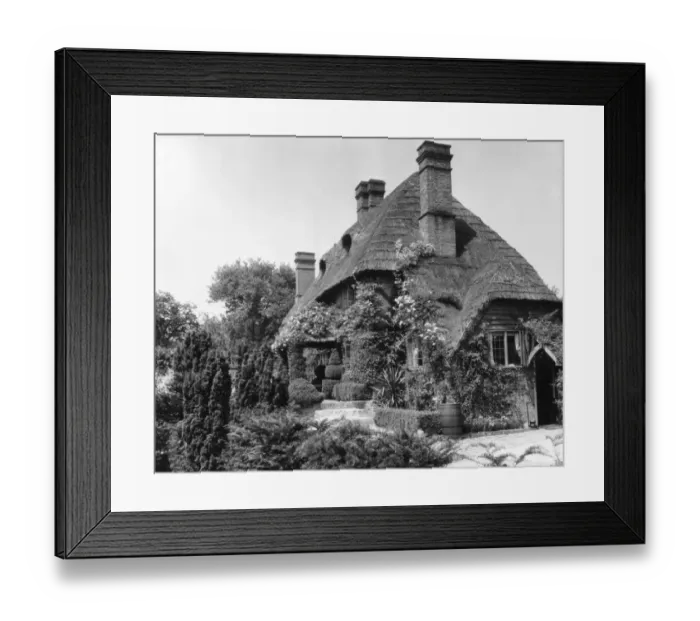 Framed Print : Country Cottage Framed Print : Country Cottage