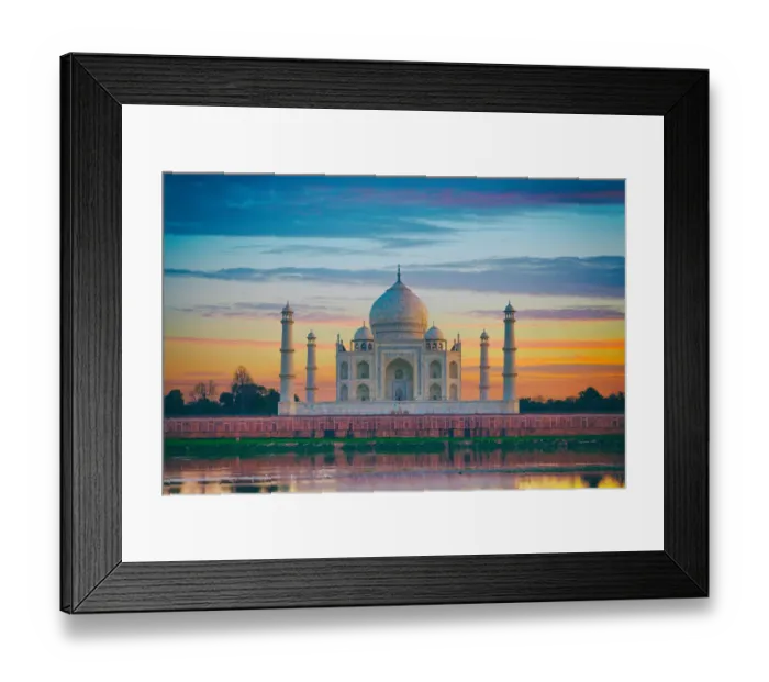 Framed Print : The Taj Mahal and the Yamuna River in Agra, India Framed Print : The Taj Mahal and the Yamuna River in Agra, India