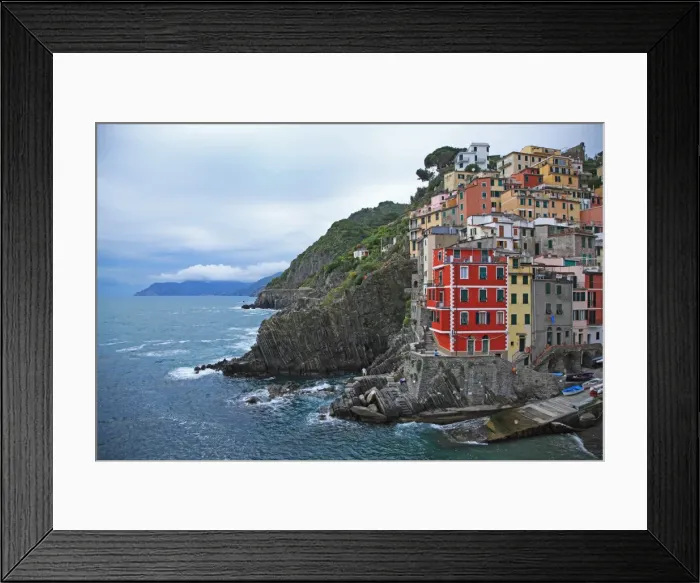 Framed Print : Italy, Cinque Terre, Riomaggiore Framed Print : Italy, Cinque Terre, Riomaggiore