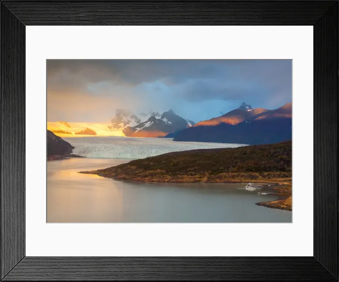 Framed Print : Perito Moreno Glacier Framed Print : Perito Moreno Glacier