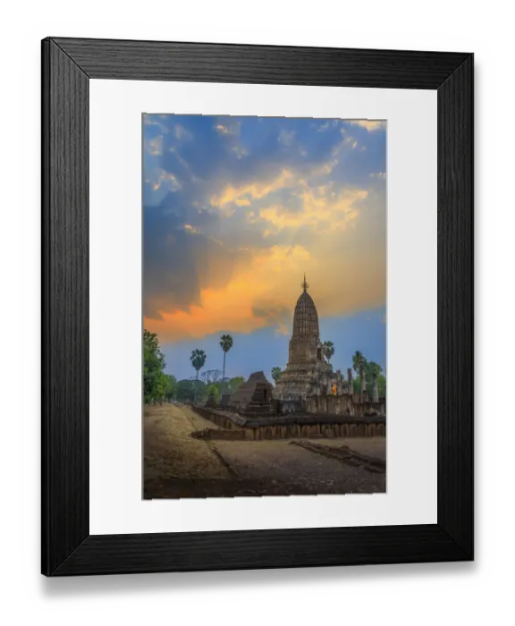 Framed Print : Wat Phra prang, Si Satchanalai Historical Park, Sukothai Framed Print : Wat Phra prang, Si Satchanalai Historical Park, Sukothai