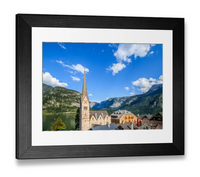Framed Print : View of Hallstatt on HallstAÔé¼tter See (lake)