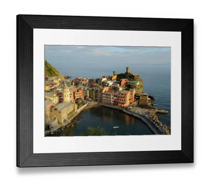 Framed Print : Vernazza, sunlit Framed Print : Vernazza, sunlit
