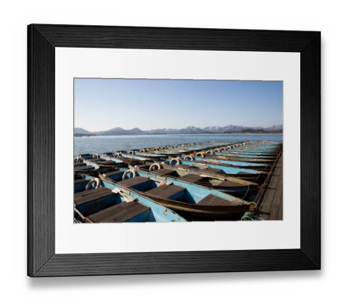 Framed Print : Ships docked by the West Lake, Hangzhou, Zhejiang, China Framed Print : Ships docked by the West Lake, Hangzhou, Zhejiang, China