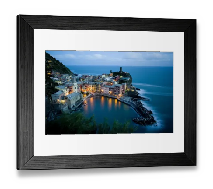Framed Print : Cinque Terre - Vernazza Framed Print : Cinque Terre - Vernazza