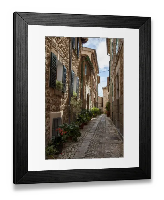 Framed Print : Alley in village of Fornalutx in Mallorca