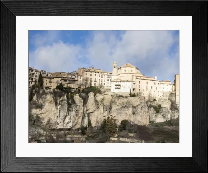 Framed Print : Sight of the city of basin constructed on the rocks of a great ravine