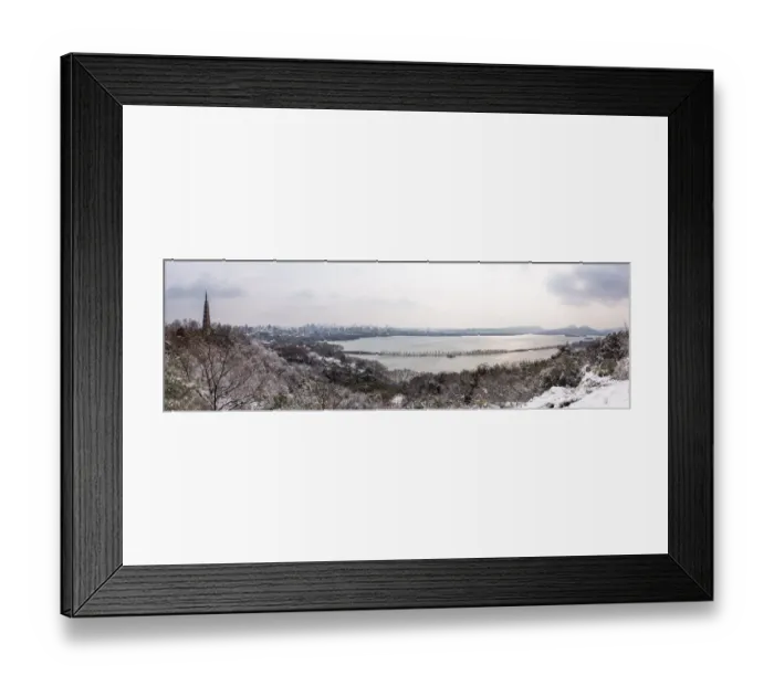 Framed Print : Panorama View of the West Lake in snow, Hangzhou, Zhejiang, China Framed Print : Panorama View of the West Lake in snow, Hangzhou, Zhejiang, China