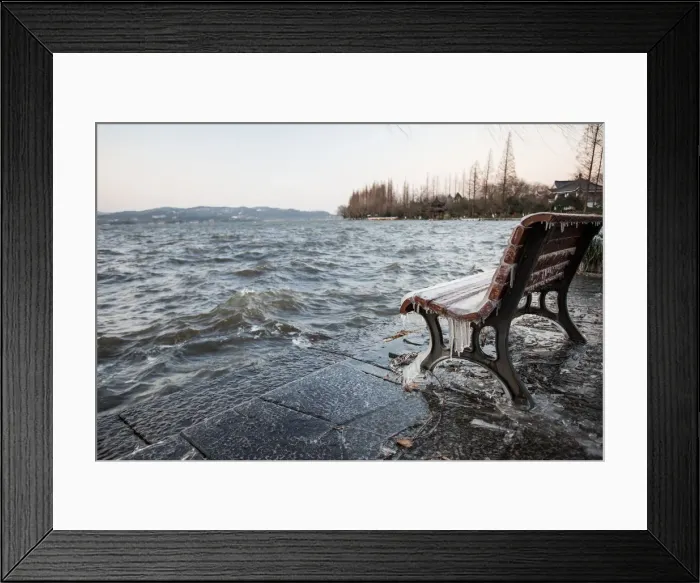 Framed Print : Icicles on bench against the Leifeng Pagoda by the West Lake, Hangzhou, Zhejiang, China Framed Print : Icicles on bench against the Leifeng Pagoda by the West Lake, Hangzhou, Zhejiang, China
