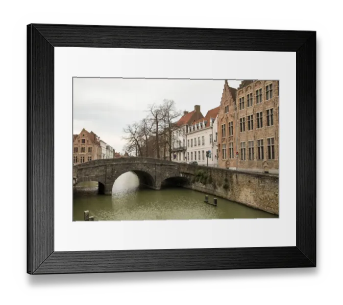 Framed Print : Bridge over a canal in Bruges Framed Print : Bridge over a canal in Bruges