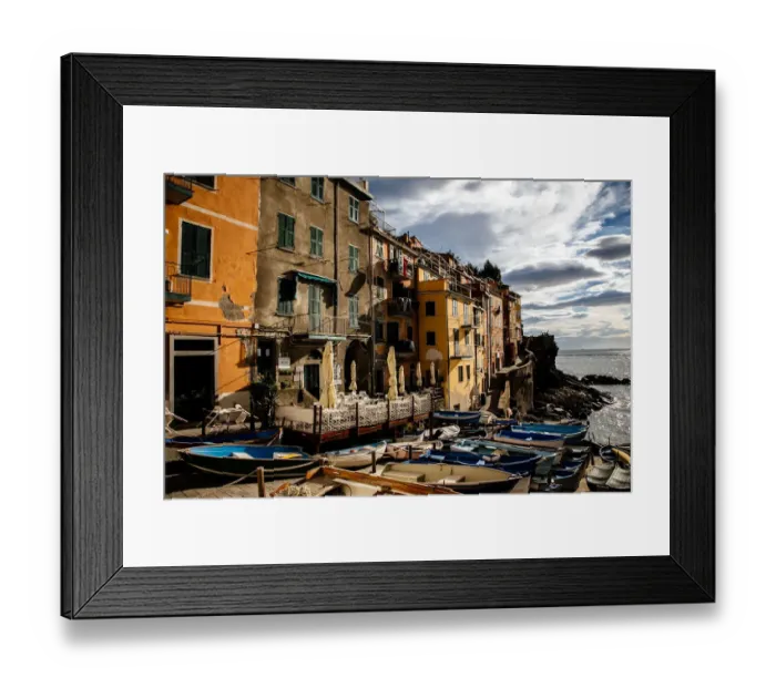 Framed Print : Seaside houses of Riomaggiore in Cinque Terre National Park, Liguria, Italy Framed Print : Seaside houses of Riomaggiore in Cinque Terre National Park, Liguria, Italy