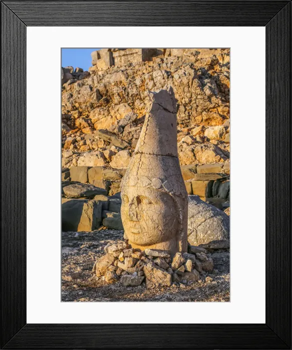 Framed Print : Stone heads at nemrut dagi, Turkey Framed Print : Stone heads at nemrut dagi, Turkey