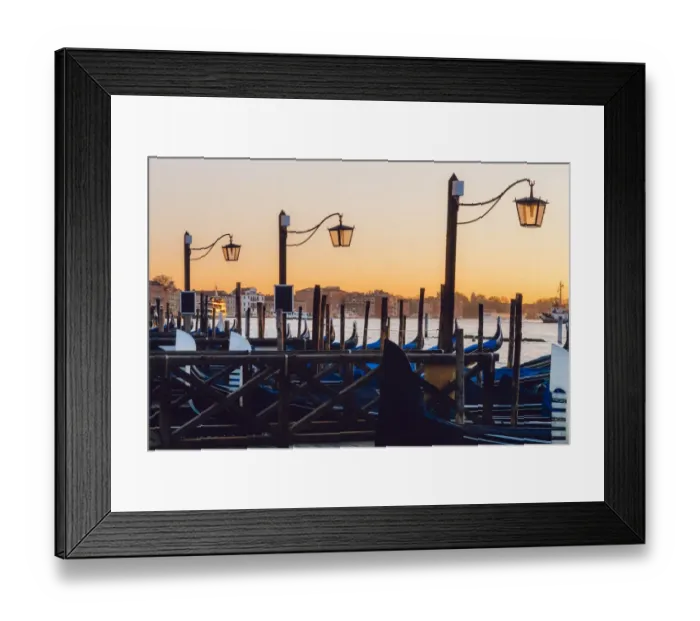 Framed Print : Sunrise view on gondola station near Piazza San Marco Framed Print : Sunrise view on gondola station near Piazza San Marco