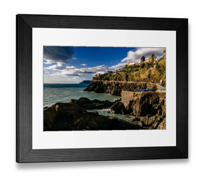 Framed Print : Ligurian sea coastline as seen from Manarola village in Cinque Terre National Park, Liguria, Italy