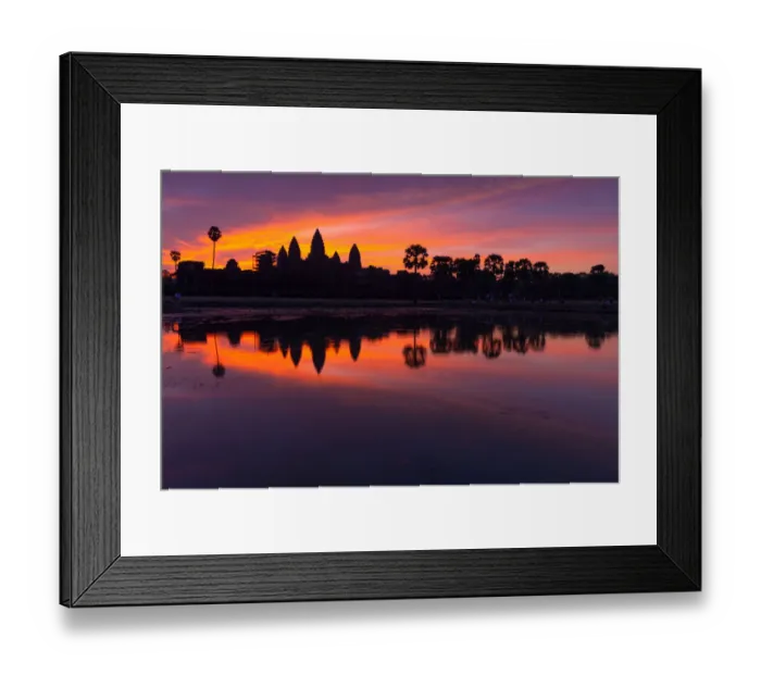 Framed Print : Fantastic Sunrise and Silhouette of Angkor Wat Framed Print : Fantastic Sunrise and Silhouette of Angkor Wat