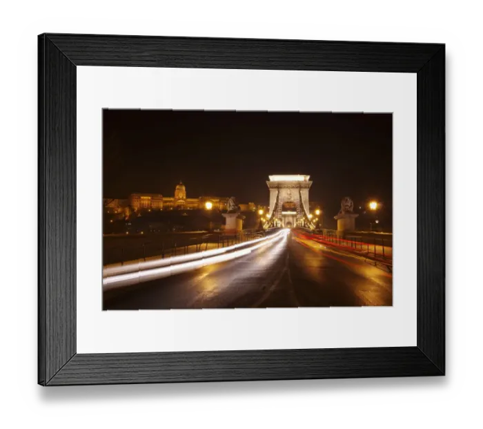 Framed Print : Chain Bridge at night - Budapest - Hungary Framed Print : Chain Bridge at night - Budapest - Hungary