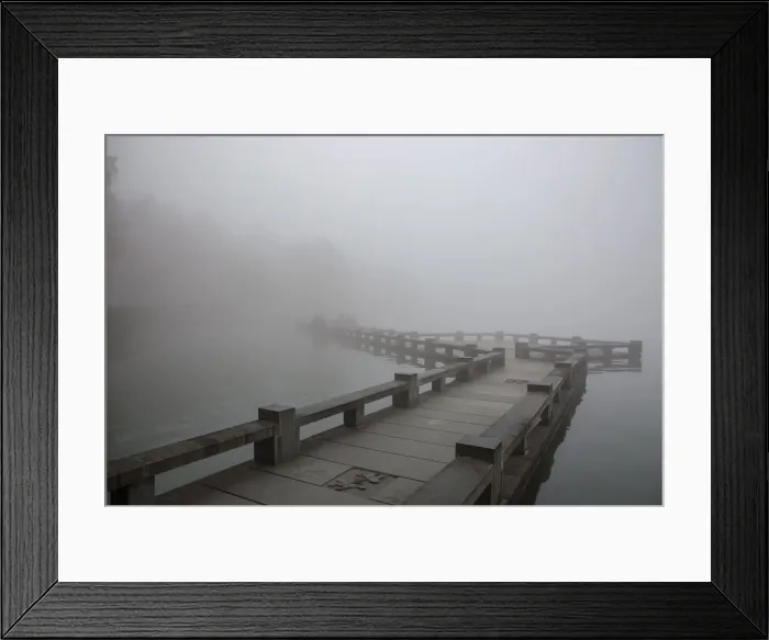Framed Print : A zig zag bridge on the West Lake in foggy morning, Hangzhou Framed Print : A zig zag bridge on the West Lake in foggy morning, Hangzhou