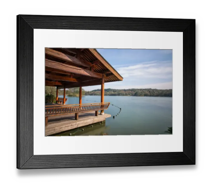 Framed Print : A pavilion by the West Lake in Maojiabu village, Hangzhou, China