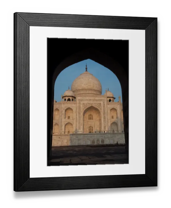 Framed Print : Taj Mahal in the early morning sunlight Framed Print : Taj Mahal in the early morning sunlight