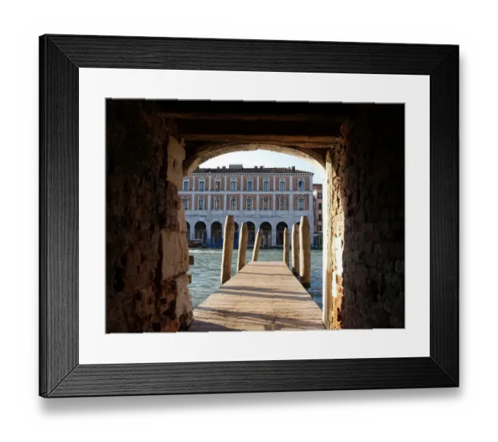 Framed Print : A jetty on the Grand Canal, Venezia Framed Print : A jetty on the Grand Canal, Venezia