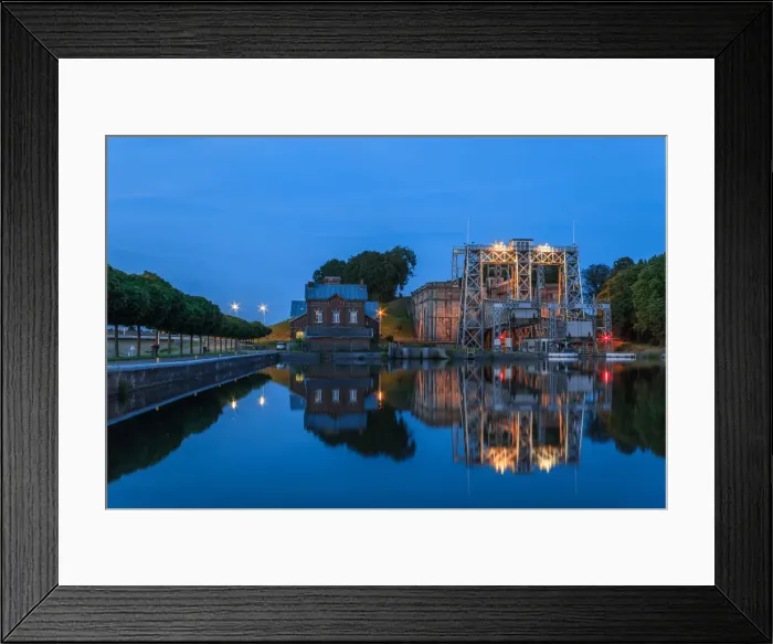 Framed Print : Boatlift on the old Canal du Centre in Thieu Framed Print : Boatlift on the old Canal du Centre in Thieu