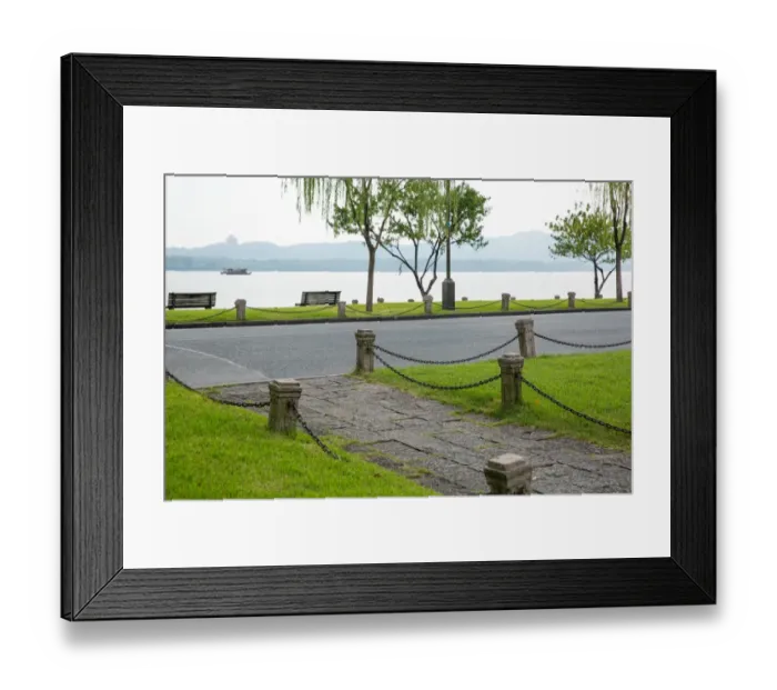 Framed Print : Low Angle View Of the Bai Causeway Framed Print : Low Angle View Of the Bai Causeway