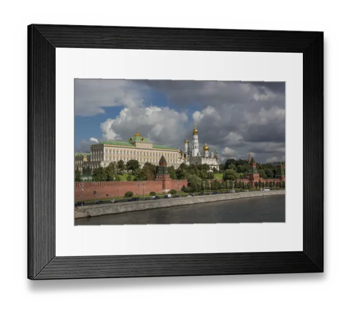 Framed Print : The Moscow Kremlin in Moscow Framed Print : The Moscow Kremlin in Moscow
