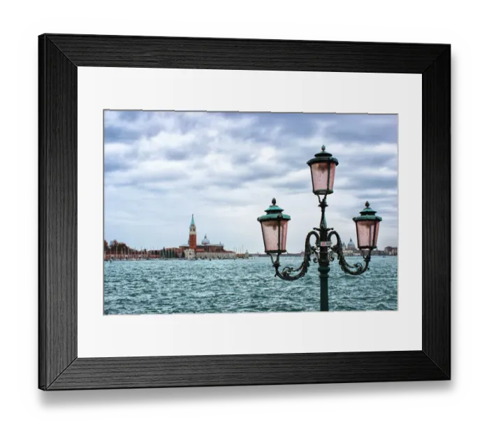 Framed Print : Iconic street lamps of Venice