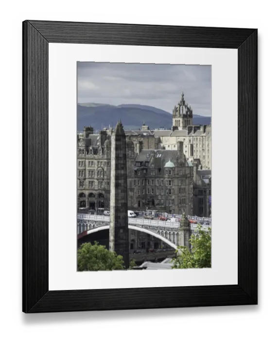 Framed Print : Edinburgh skyline