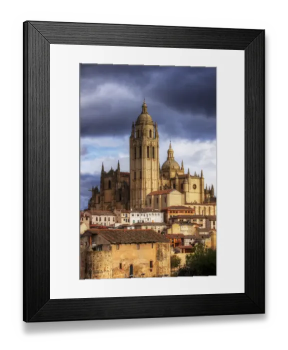 Framed Print : Segovia old town and Gothic style Cathedral Framed Print : Segovia old town and Gothic style Cathedral