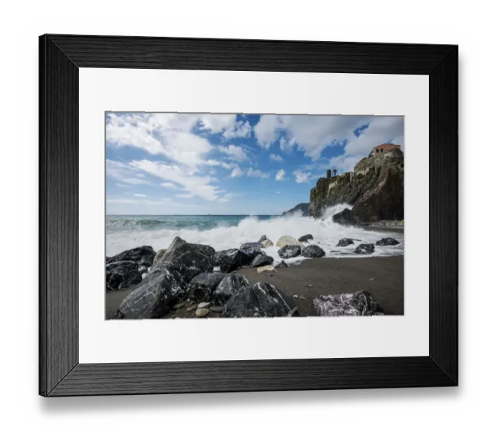 Framed Print : Beach, Vernazza, Cinque Terre, Liguria, Italy