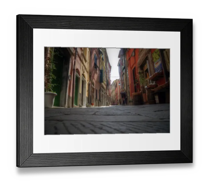 Framed Print : Portovenere old town colourful narrow street Framed Print : Portovenere old town colourful narrow street