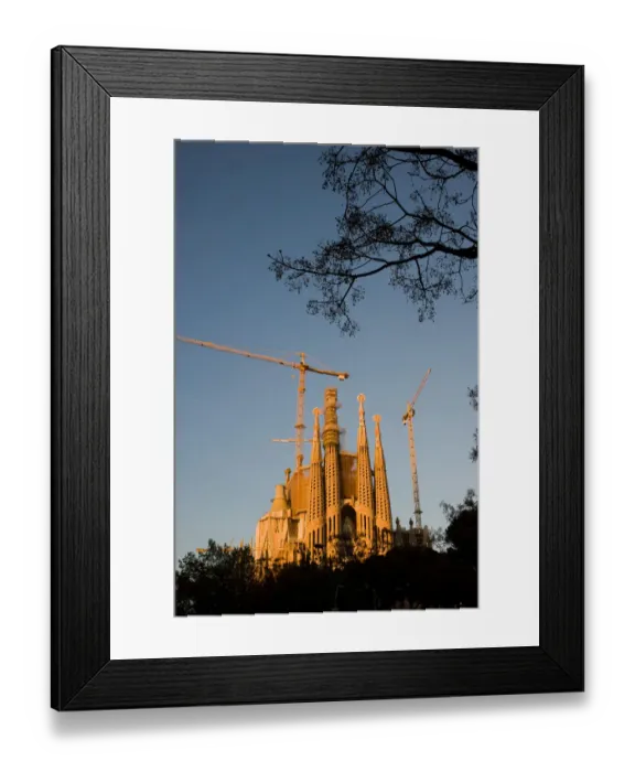 Framed Print : La Sagrada Familia in Barcelona, Spain Framed Print : La Sagrada Familia in Barcelona, Spain