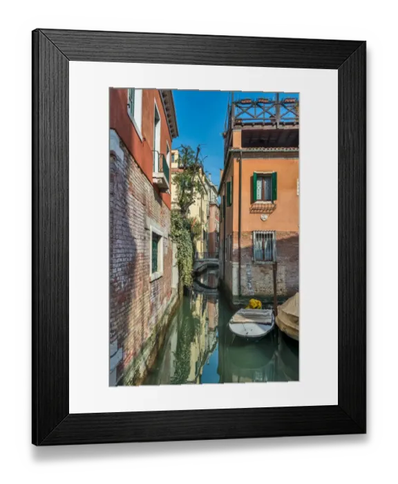 Framed Print : Venice is a city in northeastern Italy sited on a group of 117 small islands Framed Print : Venice is a city in northeastern Italy sited on a group of 117 small islands