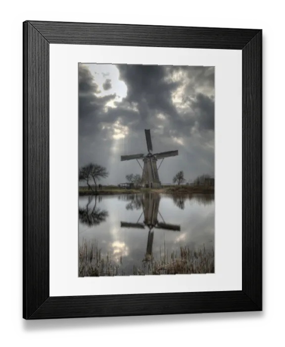 Framed Print : Traditional windmill in Kinderdijk, Netherlands Framed Print : Traditional windmill in Kinderdijk, Netherlands