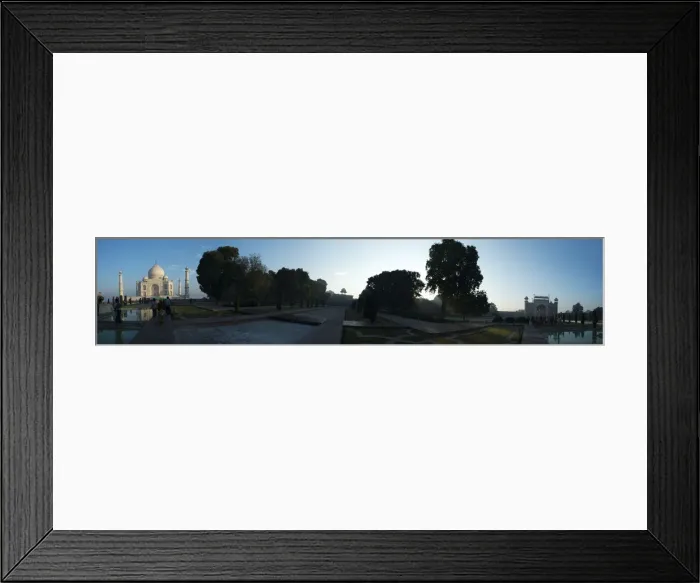 Framed Print : Early morning view of the Taj Mahal, Agra, Uttar Pradesh, India Framed Print : Early morning view of the Taj Mahal, Agra, Uttar Pradesh, India