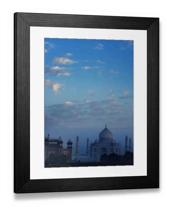 Framed Print : Early morning view of the Taj Mahal, Agra, Uttar Pradesh, India Framed Print : Early morning view of the Taj Mahal, Agra, Uttar Pradesh, India