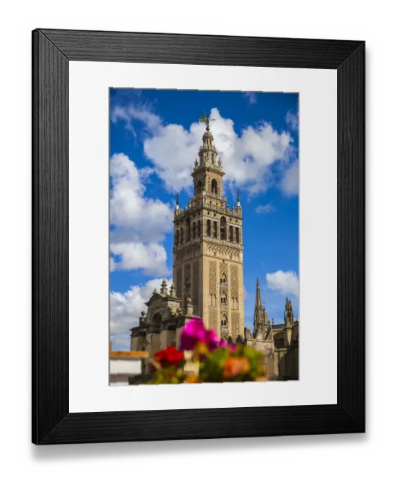 Framed Print : Giralda and cathedral in Seville in Andalusia Framed Print : Giralda and cathedral in Seville in Andalusia