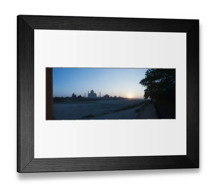 Framed Print : Sunset view of the Taj Mahal, Agra, Uttar Pradesh, India Framed Print : Sunset view of the Taj Mahal, Agra, Uttar Pradesh, India