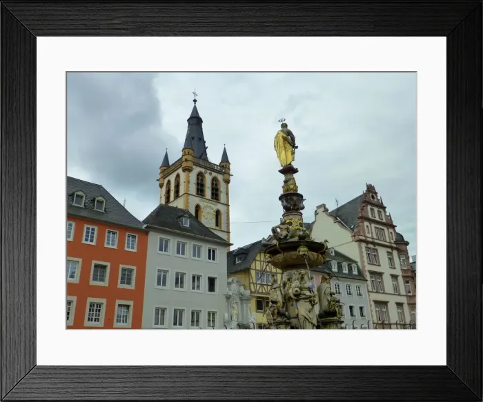 Framed Print : Market square with fountain Framed Print : Market square with fountain