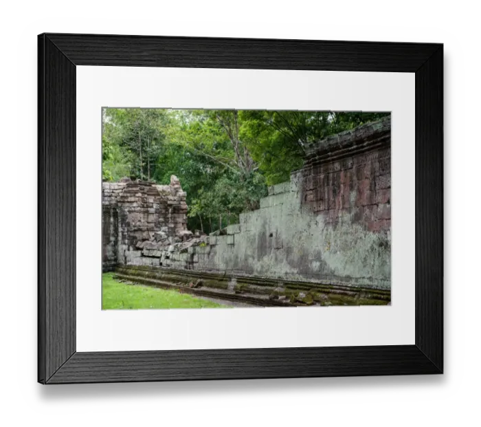 Framed Print : A ruined wall of Ta Prohm Temple Framed Print : A ruined wall of Ta Prohm Temple