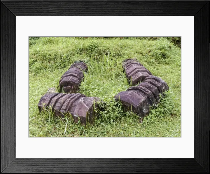 Framed Print : The ruined pillars with artistic carving texture Framed Print : The ruined pillars with artistic carving texture