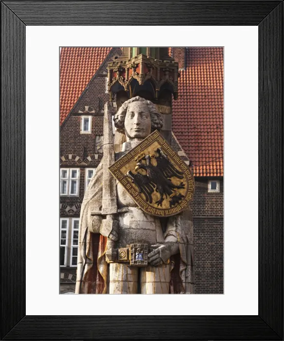 Framed Print : Roland Statue at the Market Quare, Bremen, Germany Framed Print : Roland Statue at the Market Quare, Bremen, Germany