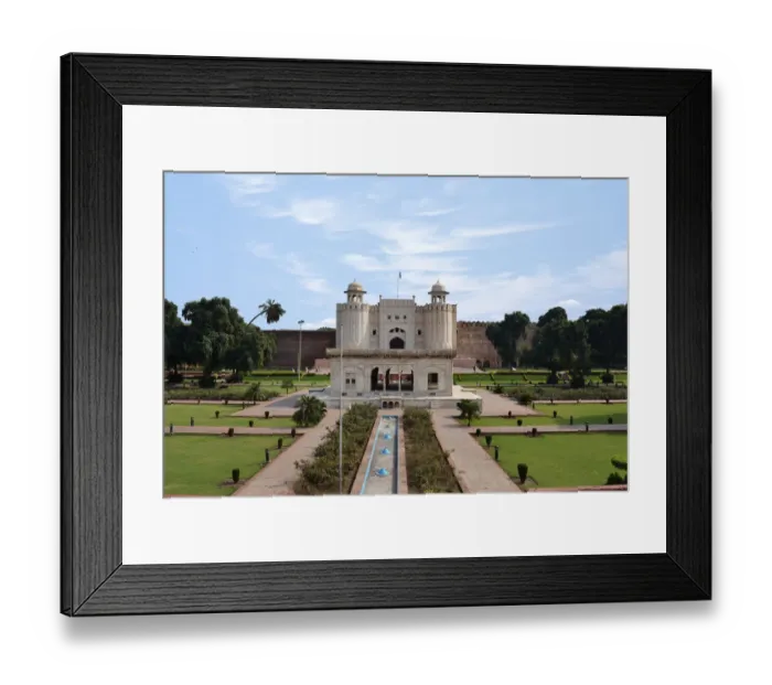 Framed Print : Lahore Fort and Hazuri Bagh Framed Print : Lahore Fort and Hazuri Bagh