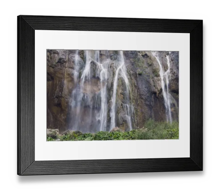 Framed Print : Waterfall in Plitvice Lakes National Park Framed Print : Waterfall in Plitvice Lakes National Park