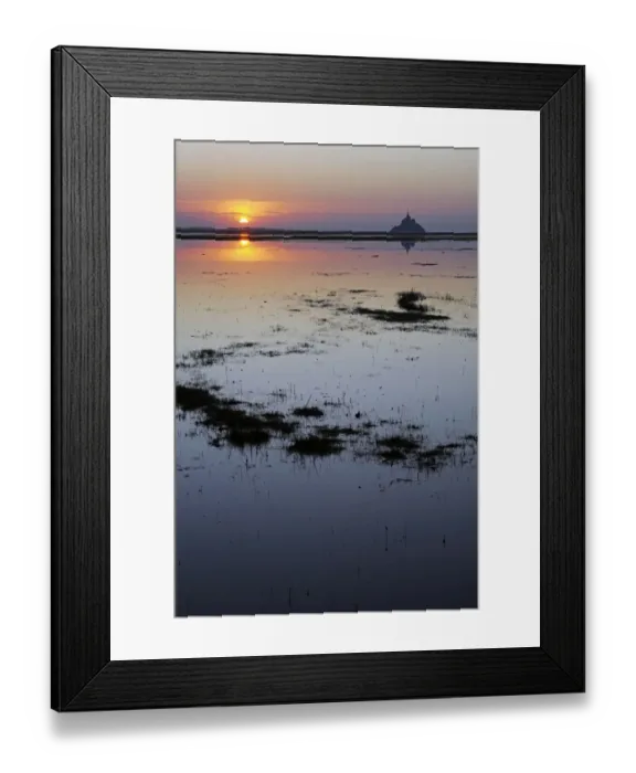 Framed Print : Sunset in the Mont-Saint-Michel