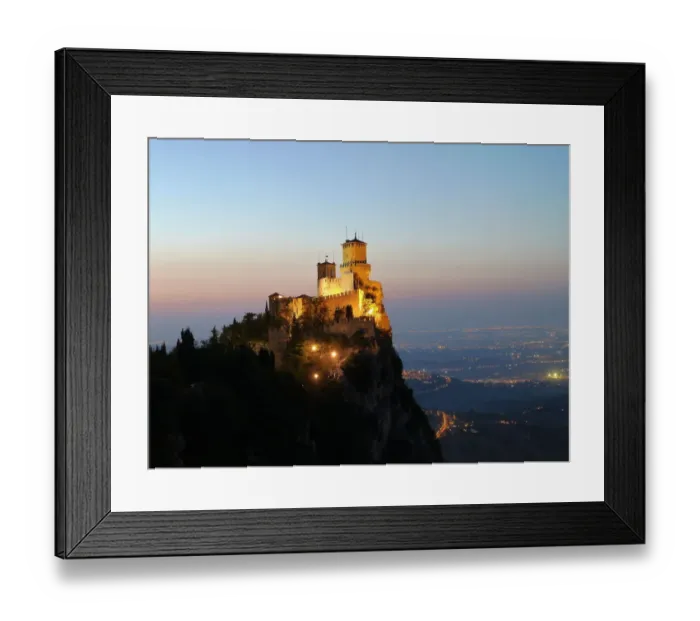 Framed Print : Guaita Fortress at sunset, San Marino Framed Print : Guaita Fortress at sunset, San Marino