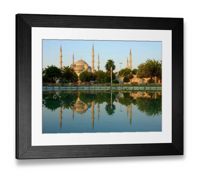 Framed Print : The blue mosque and its reflection, Istanbul Framed Print : The blue mosque and its reflection, Istanbul