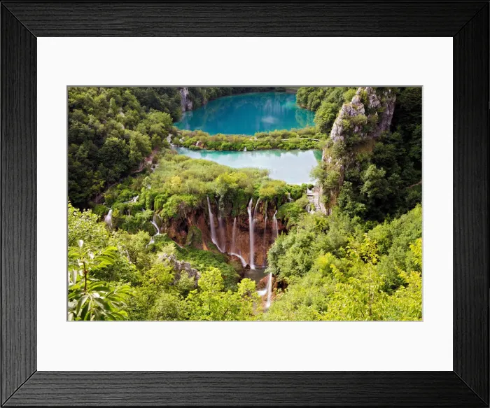 Framed Print : Lake and waterfalls - Plitvice Lakes Framed Print : Lake and waterfalls - Plitvice Lakes