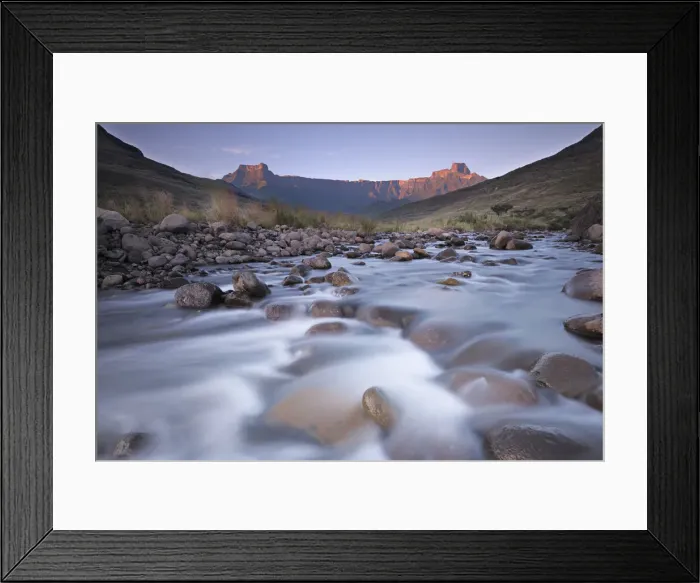 Framed Print : View of the Amphitheatre massif in the Drakensberg Framed Print : View of the Amphitheatre massif in the Drakensberg